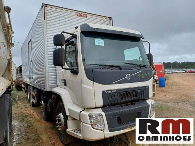 VOLVO VM 330 R 7.2 I6 2022
