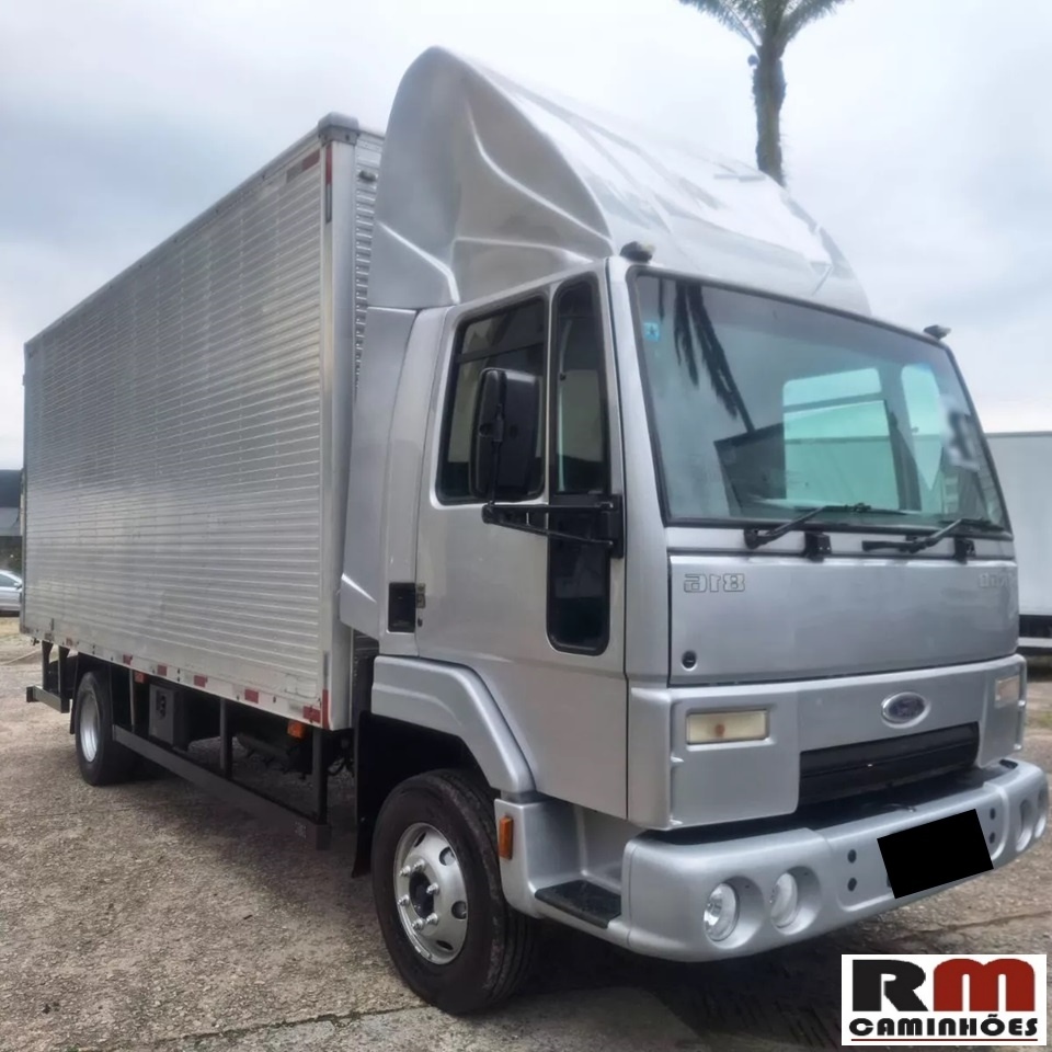 Ford Cargo 816 2013