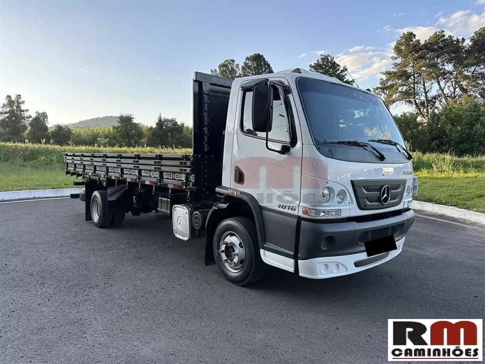 Mercedes Benz Accelo 1016 2018