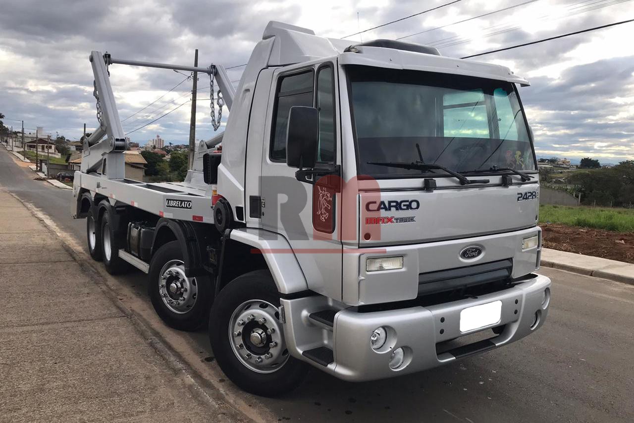 FORD CARGO2428 2010